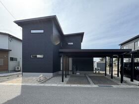 富山県氷見市諏訪野