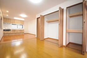 東京都昭島市中神町