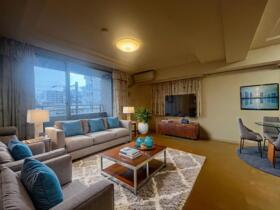 京都府京都市中京区堺町通二条下る杉屋町