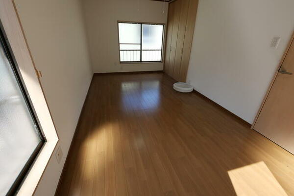 detached 東京都荒川区南千住６丁目

地図を見る