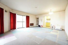 ロイヤル梅園ガーデンＡ棟