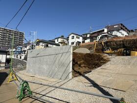 神奈川県座間市入谷東３丁目