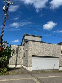 富山県高岡市内免２丁目
