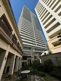 ロイヤルメドゥ香里園タワー