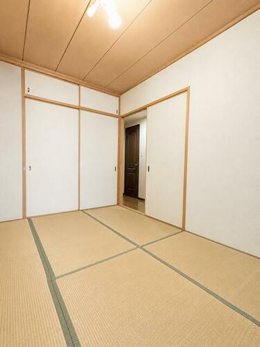 千葉県柏市青葉台２丁目 中古マンション 写真2