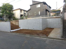 千葉県船橋市坪井西１丁目
