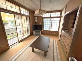 沖縄県宜野湾市伊佐３丁目