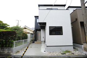 大阪府豊中市服部寿町１丁目