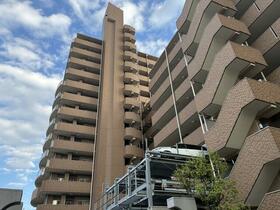 東京都港区港南４丁目