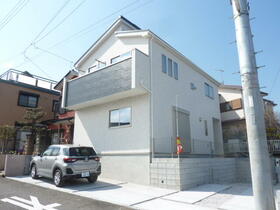 神奈川県厚木市棚沢