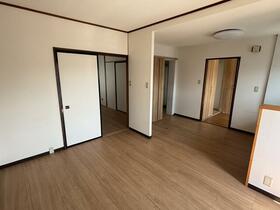 福島県郡山市桑野３丁目