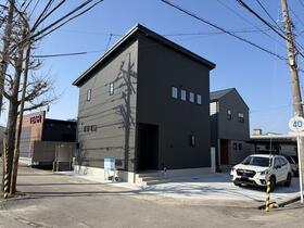 富山県富山市大泉東町１丁目