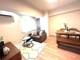 京都府京都市上京区室町通今出川下る北小路室町