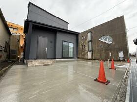 石川県金沢市横川１丁目