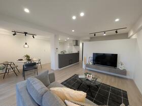 愛知県日進市栄４丁目