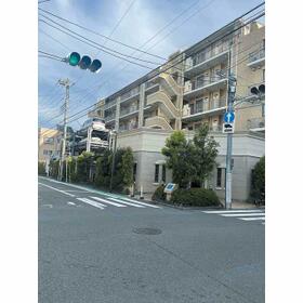 グランシティセントレジデンス