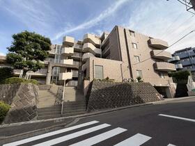 神奈川県横浜市保土ケ谷区狩場町