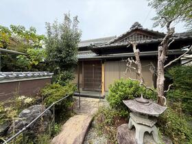 三重県松阪市田村町