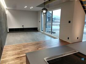 福島県伊達市保原町高子岡