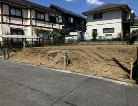 神奈川県綾瀬市小園南2丁目