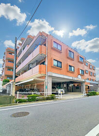 ライオンズマンション新高島平　２階