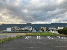 徳島県吉野川市鴨島町中島