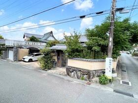 三重県松阪市田村町