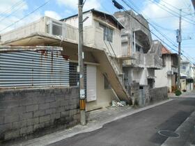 沖縄県那覇市寄宮２丁目