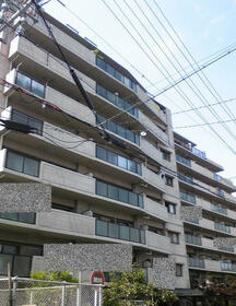 大阪府泉大津市西港町