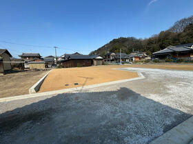 愛媛県伊予郡砥部町千足