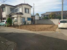 埼玉県草加市稲荷３丁目