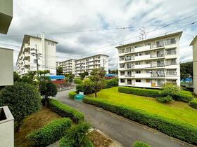 左近山団地４街区４号棟