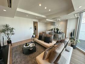 みなとみらいミッドスクエア