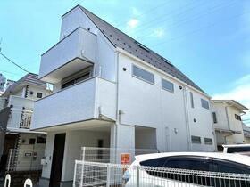 東京都世田谷区若林1丁目