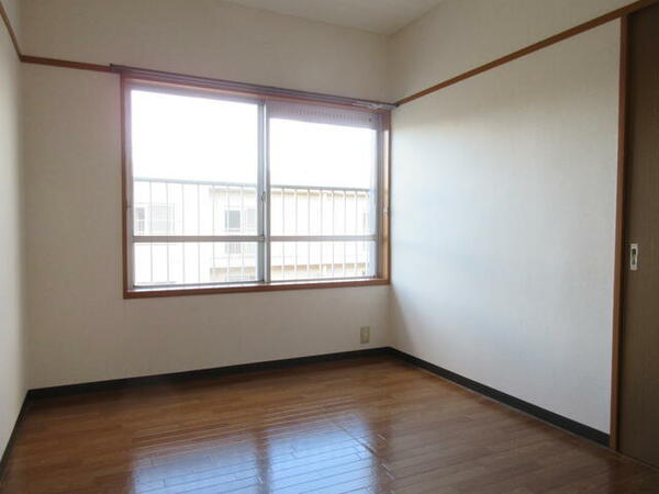 apartment 群馬県渋川市石原
地図を見る