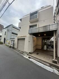 東京都荒川区荒川３丁目