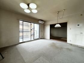 石川県金沢市泉野町４丁目