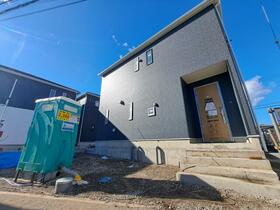 神奈川県愛甲郡愛川町中津