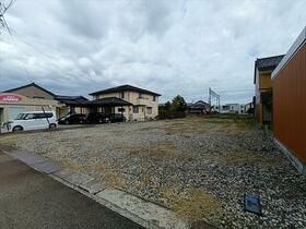 富山県射水市小島