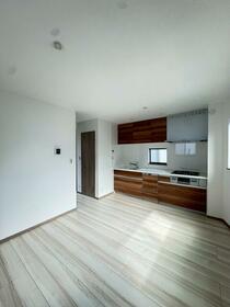 神奈川県横浜市泉区白百合２丁目