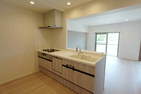 西一社第二団地１０２号棟西