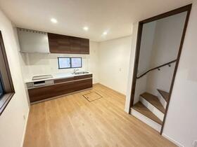 京都府向日市寺戸町三ノ坪