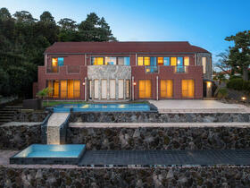 静岡県伊東市富戸