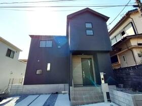 神奈川県横須賀市粟田１丁目