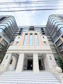 東京都港区三田１丁目