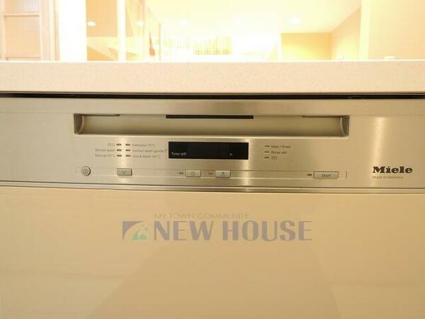 detached 東京都新宿区袋町

地図を見る