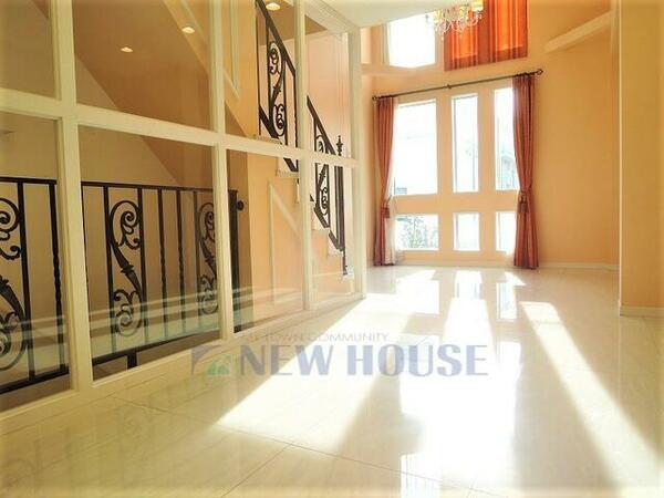 detached 東京都新宿区袋町

地図を見る