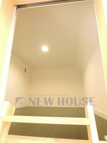 detached 東京都新宿区袋町

地図を見る