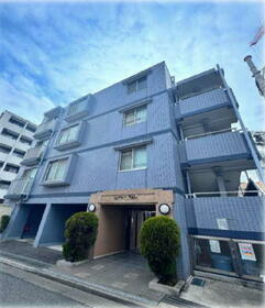 ＣＥＳＡＲ　ＳＨＩＮ　ＫＡＷＡＳＡＫＩ