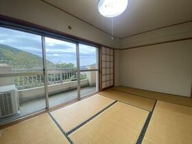 湯河原サニーハイツ２号館